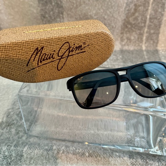 Maui Jim Accessories - Maui Jim Black Matte Polarized  ‘Waterways’ Sunglasses with Case